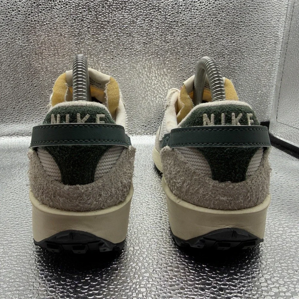 Size 7.5 Nike Waffle Debut Vintage White Green Womens Athletic Shoes DX2931-101